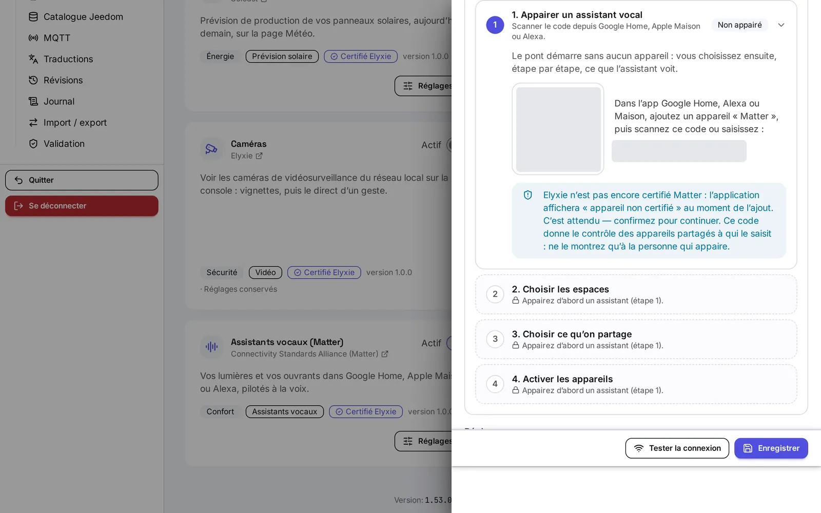 L'étape 1, non appairée : le QR code, le code à saisir et l'avertissement sur l'appareil non certifié ; les étapes 2 à 4 sont verrouillées ; le QR code et le code sont masqués sur la capture