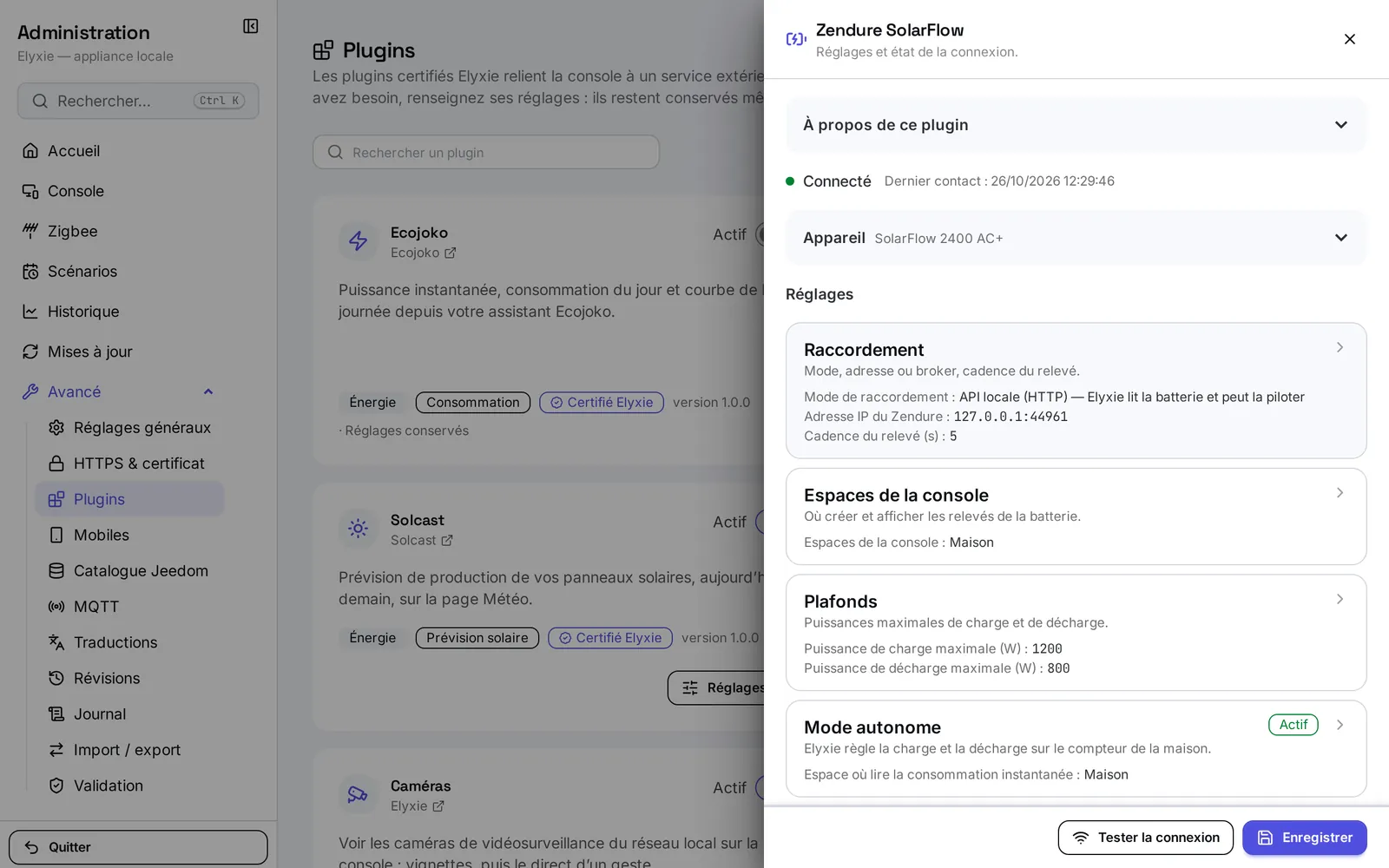 Le panneau du plugin Zendure SolarFlow : l'état Connecté, le bloc Appareil (SolarFlow 2400 AC+), puis les cartes Raccordement, Espaces de la console, Plafonds et Mode autonome (Actif), et les boutons Tester la connexion et Enregistrer