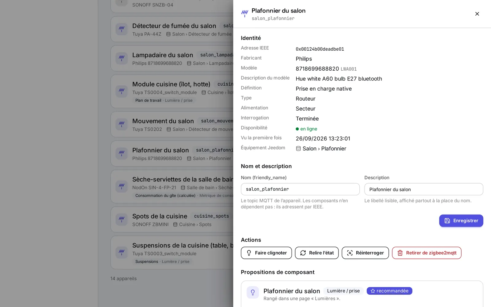 La fiche d'un appareil Zigbee : identité, nom et description, actions, puis les propositions de composant